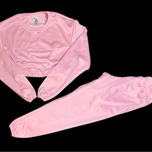 Women’s crop top and jogger set in 100% polyester fleece